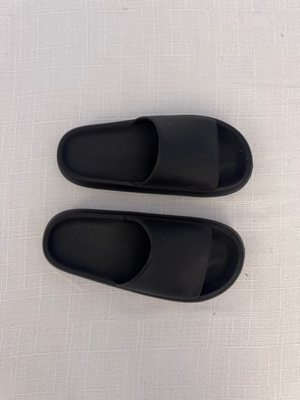 Black Minimal Slide Sandals